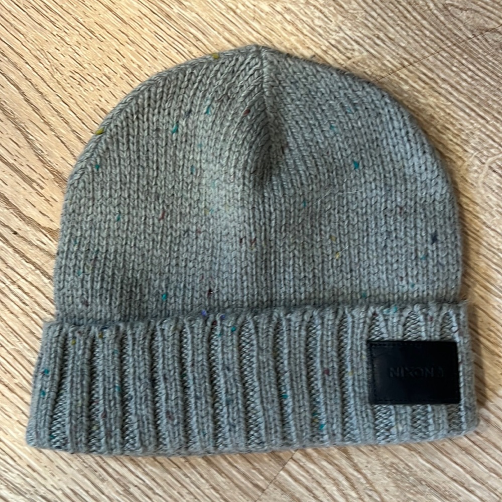Gray Nixon beanie NWOT